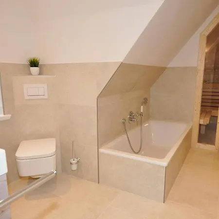 Doppelhaushaelfte Golden Peach Tatil Evi Brösum
